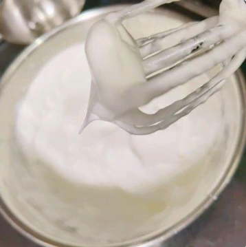 簡約款小清新奶油蛋糕，簡單易做，好吃又好看